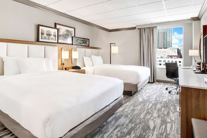 Room 30 of 46