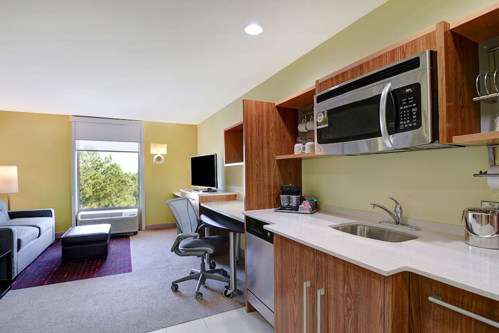 Room 12 of 46