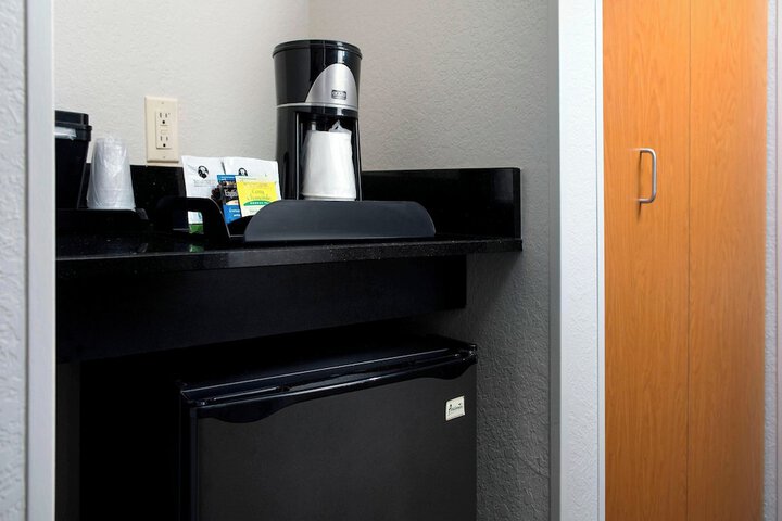 Room 15 of 26