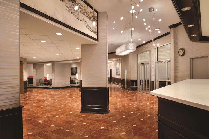 Radisson Hotel Cincinnati Riverfront