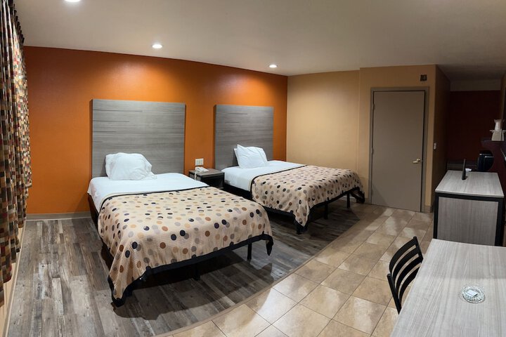Room 18 of 30