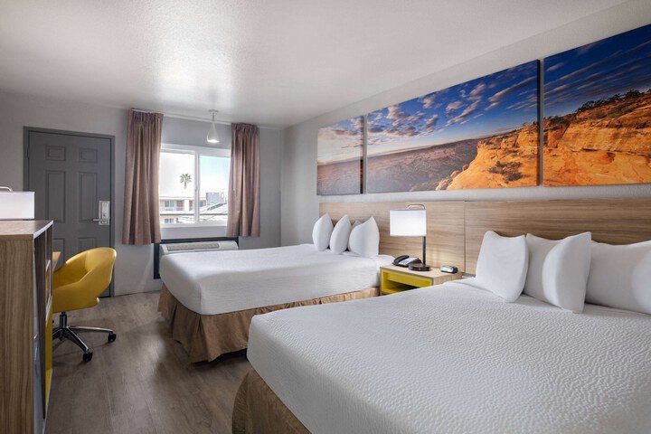 Days Inn by Wyndham Las Vegas Airport Near the Strip