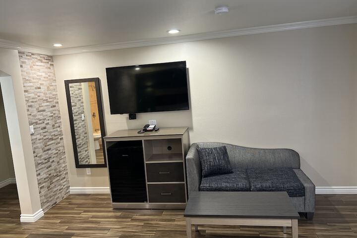 Room 20 of 66