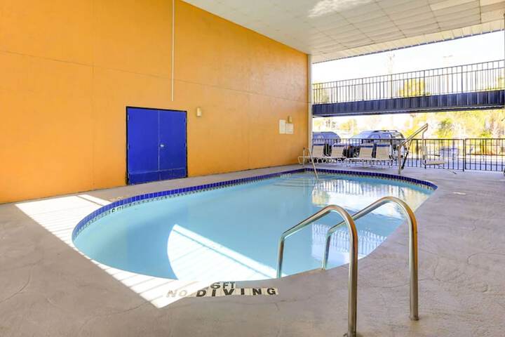 Pool 14 of 47