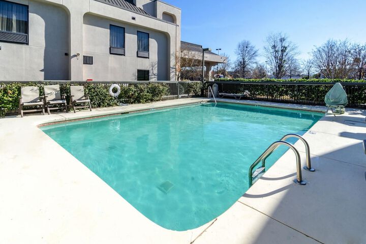 Pool 5 of 32