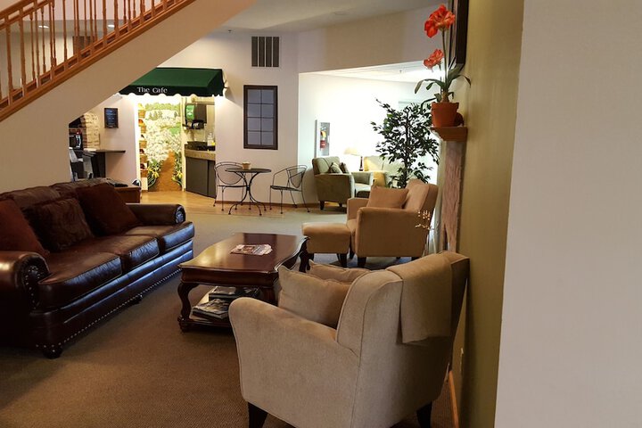 Hotel Interior 9 of 40