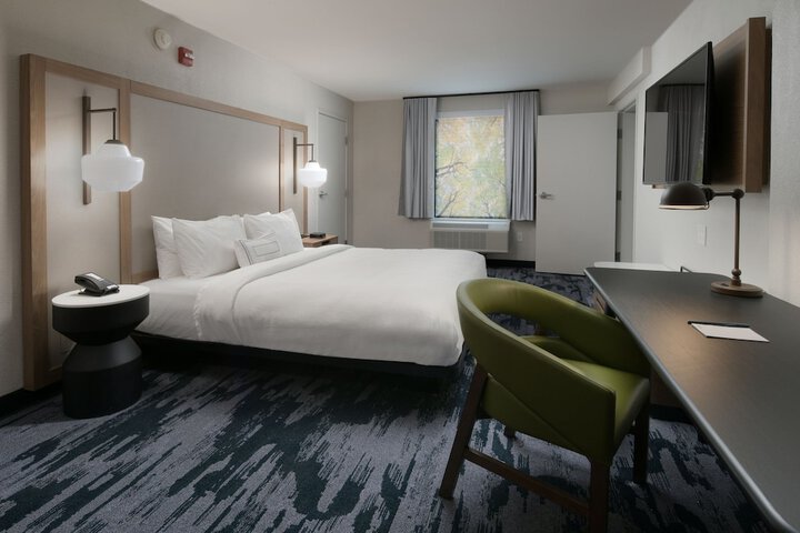 Room 19 of 30