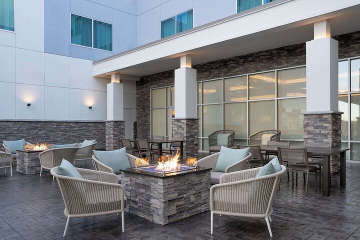 Terrace/Patio 54 of 56