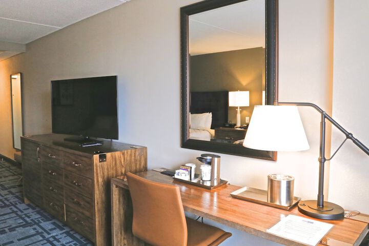 Room 30 of 49