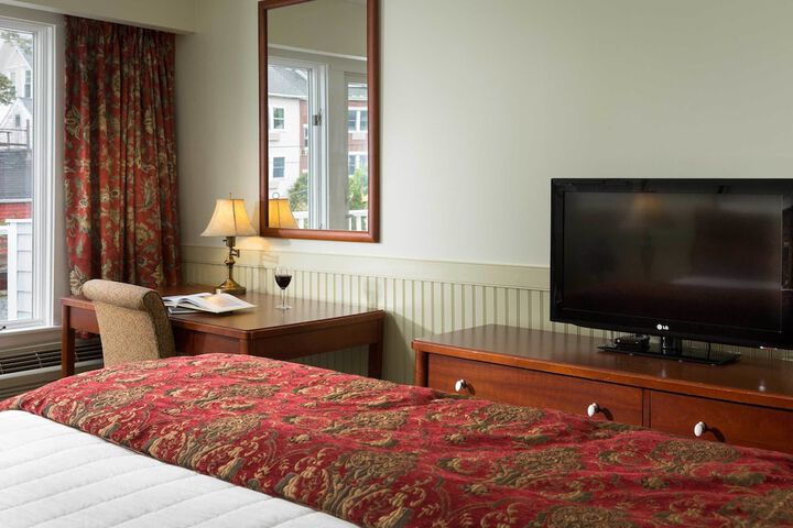 Lord Camden Inn