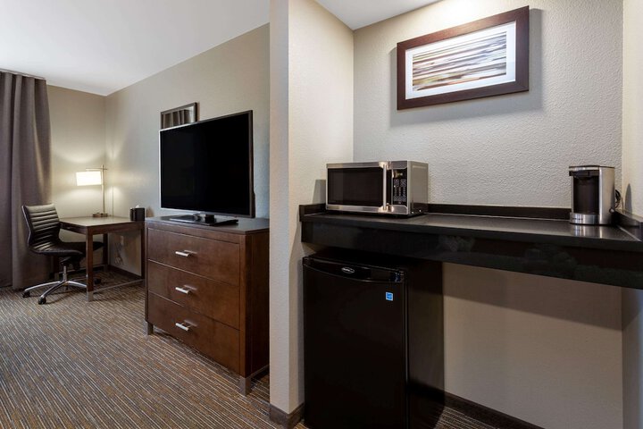 Room 49 of 61