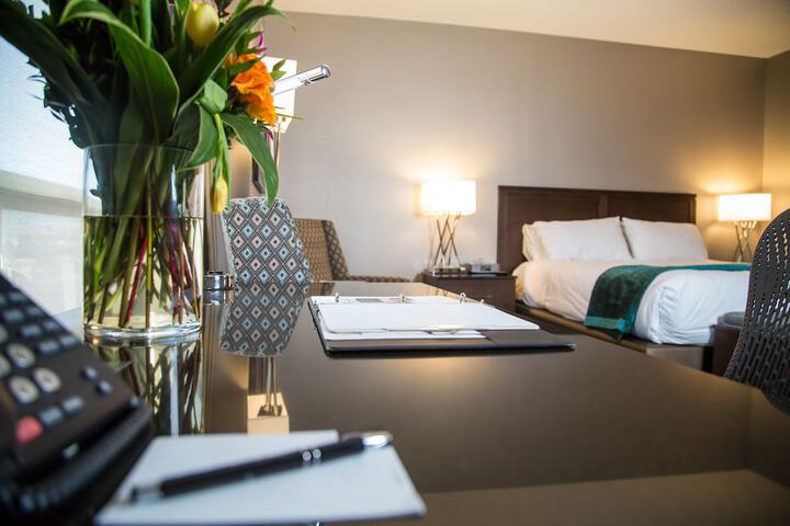 Room 10 of 38
