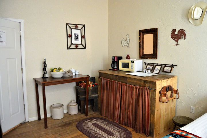 Room 33 of 45