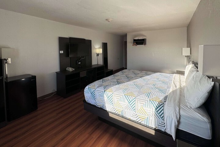Room 22 of 28