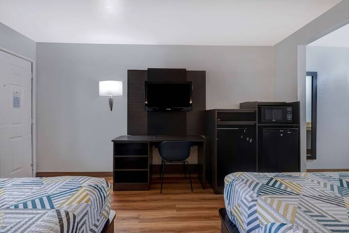 Room 12 of 30