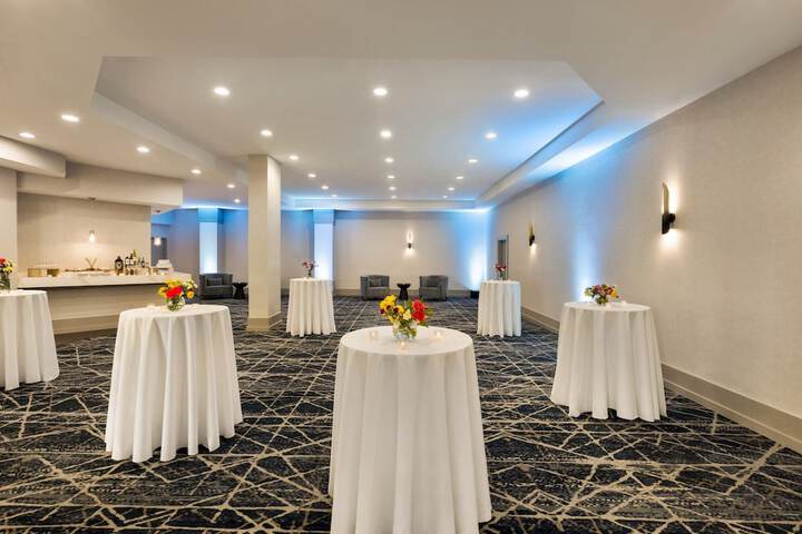 Hotel Interior 10 of 62