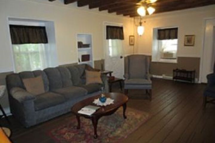 Stoltzfus Bed & Breakfast