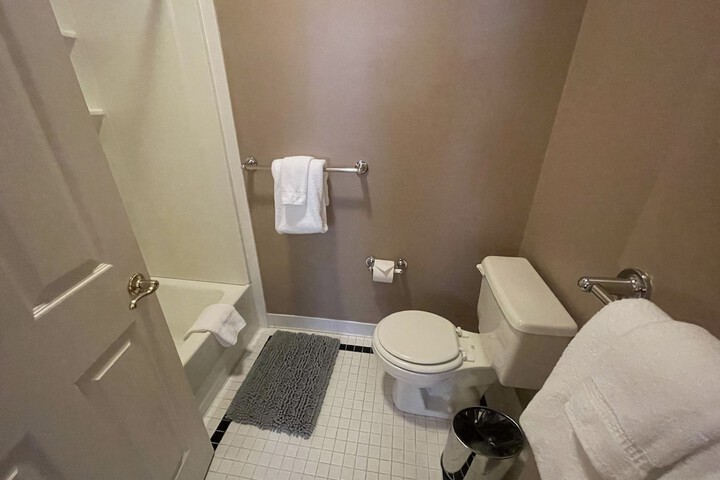 Room 35 of 67