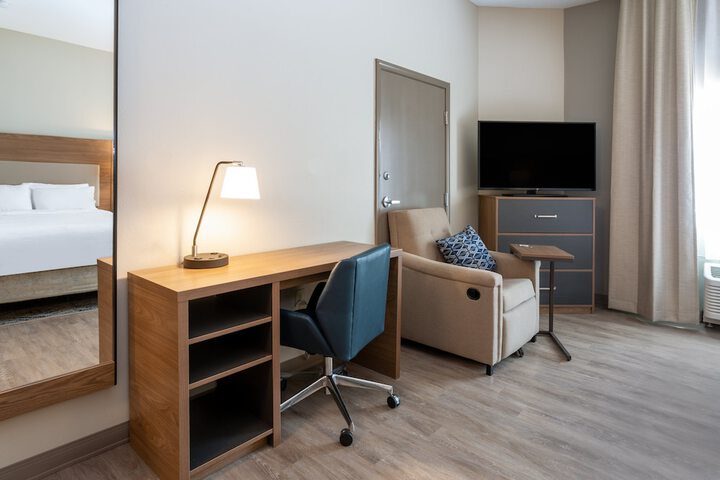 Room 48 of 63