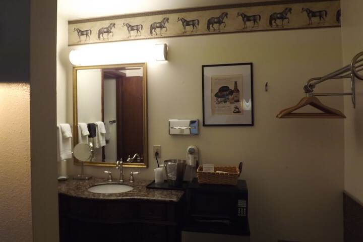 Room 130 of 175
