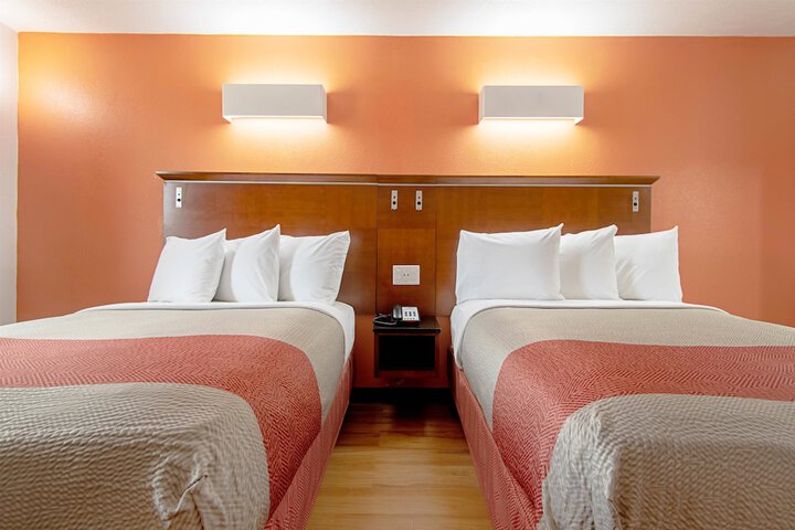 Room 43 of 67