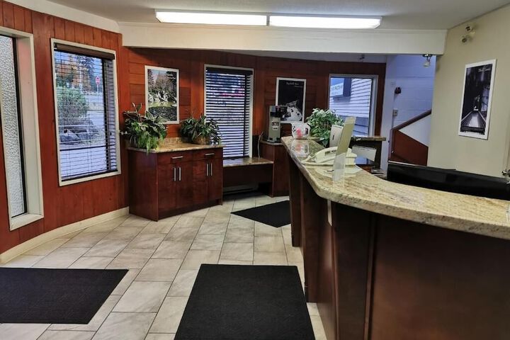 Hope Inn and Suites