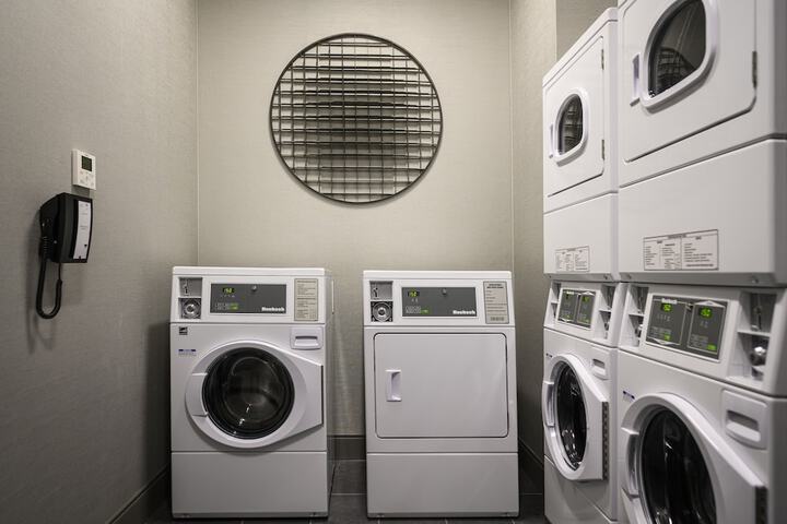 Hyatt Place Indianapolis / Fishers