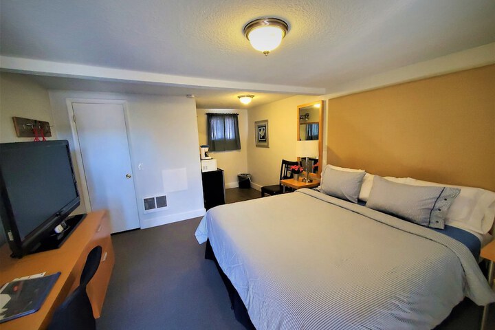 Room 51 of 72