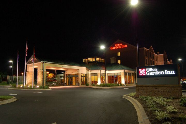 Hotel 8 of 85