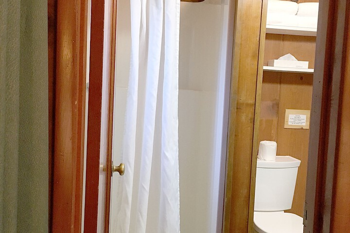Room 165 of 183