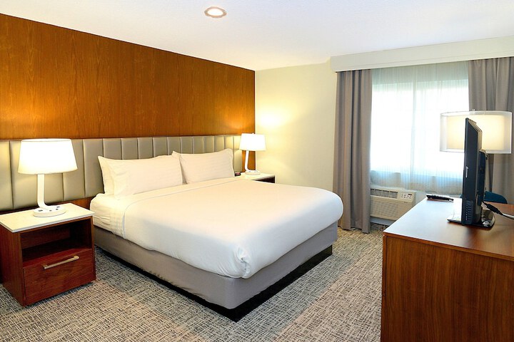 Holiday Inn Hotel & Suites San Mateo-San Francisco SFO by IHG