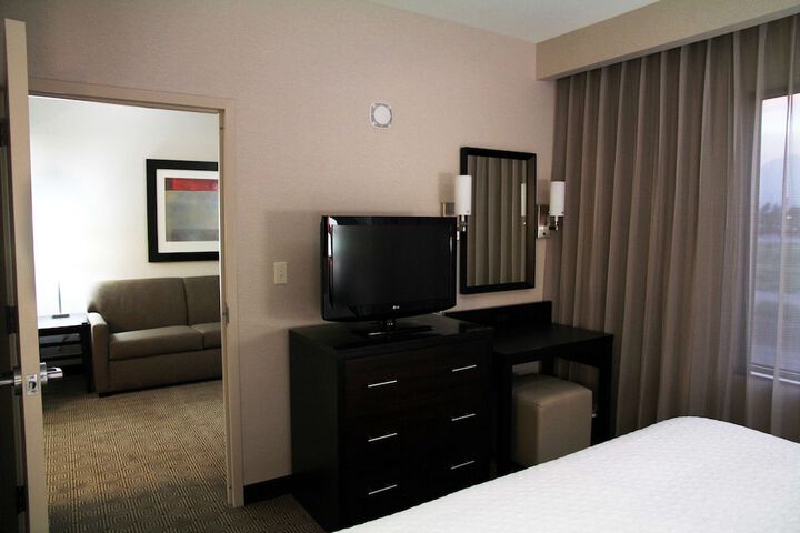 Room 16 of 48