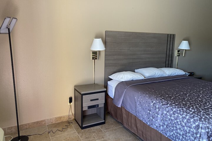 Room 63 of 94