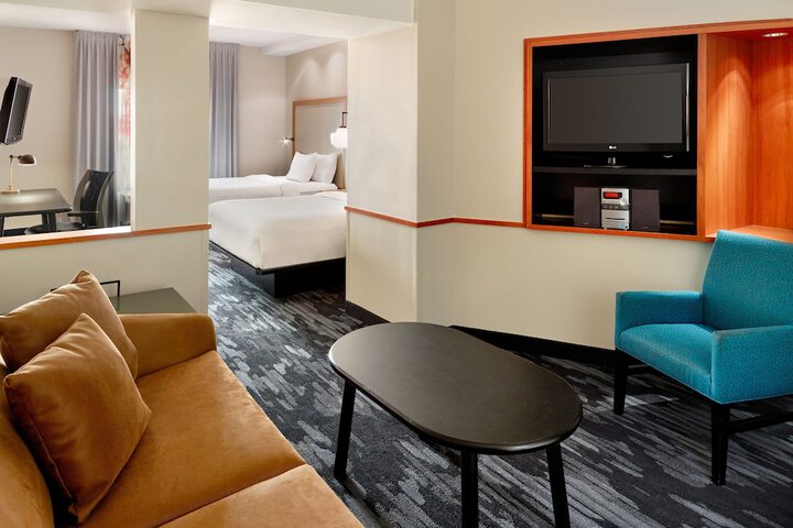 Room 17 of 35