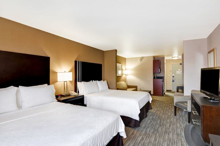 Room 41 of 65