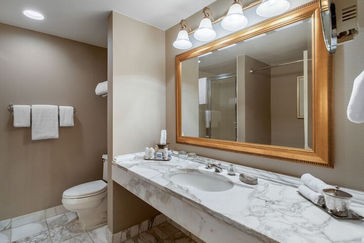 Omni Las Colinas Hotel