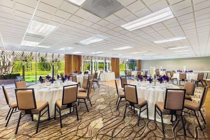 Ballroom/Hall 32 of 38