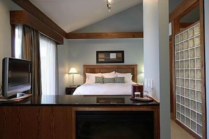 Room 19 of 46
