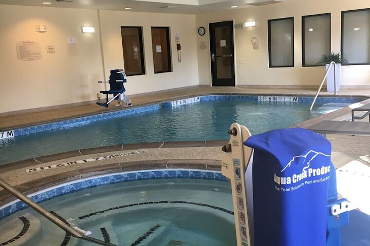Pool 4 of 24