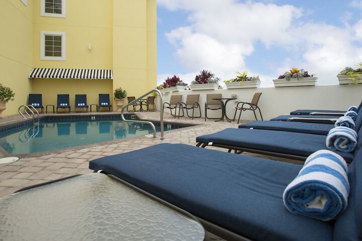 Pool 7 of 65