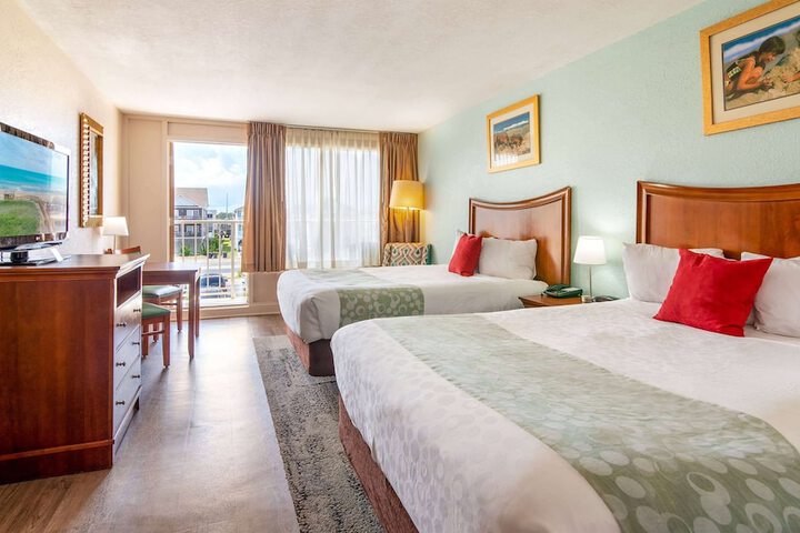 Ramada Plaza by Wyndham Nags Head Oceanfront
