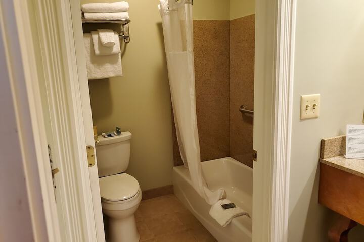 Room 118 of 137