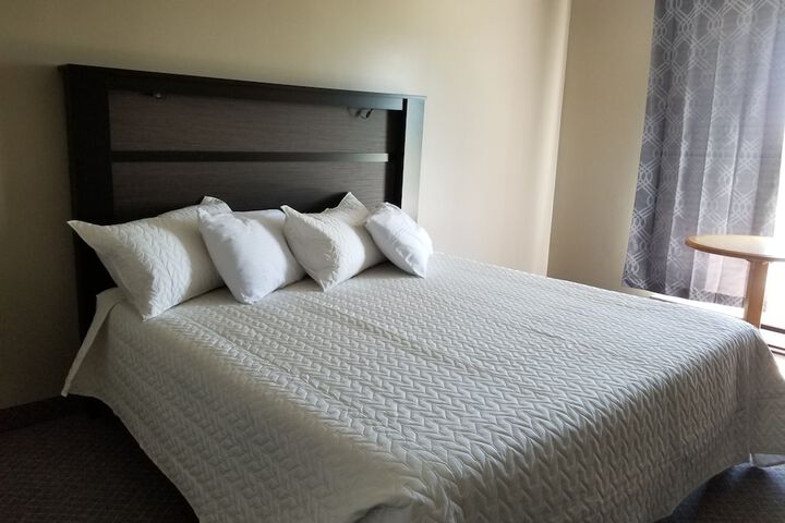 Room 43 of 82