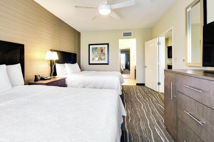 Room 25 of 46