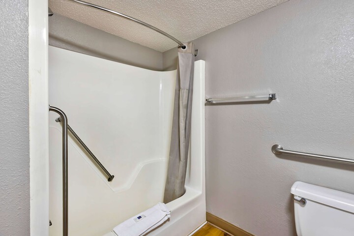 Room 6 of 21