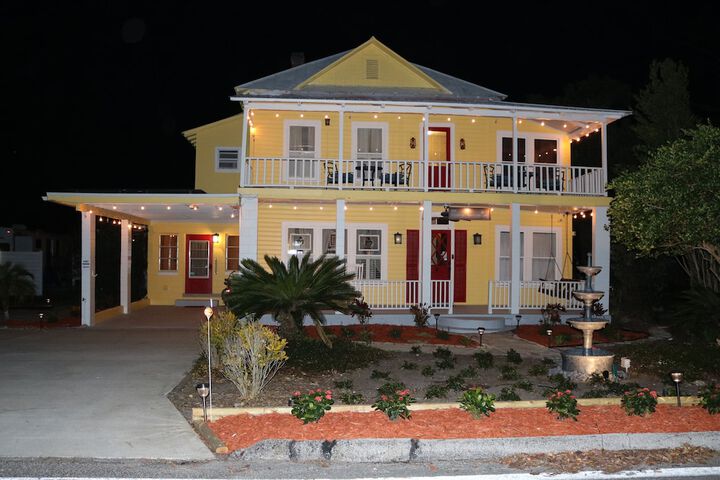 Hotel 4 of 35