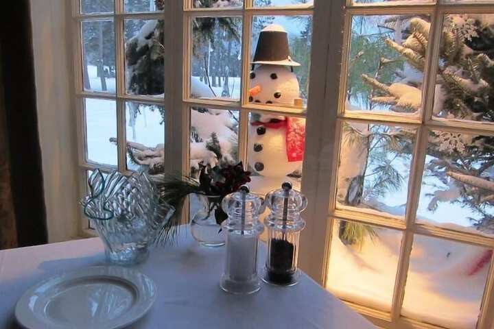 Dining 120 of 147