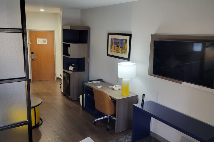 Room 57 of 69