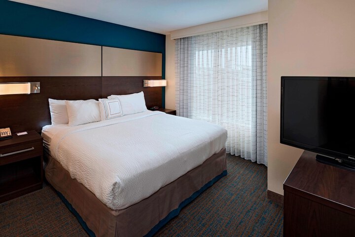 Room 21 of 32