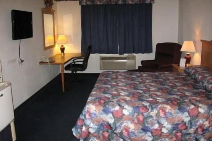 Room 15 of 30